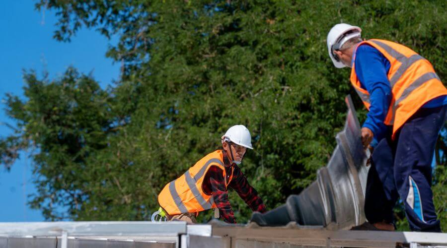 Professional gutter cleaning in Kinderhook, NY